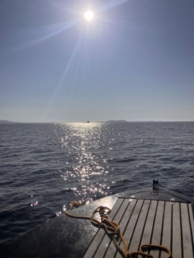 Les Sablettes Motorboat Mach 1 Spoiler alt tag text