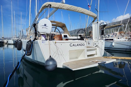 Charter Sailboat Dufour Dufour 430 Grand Large Kaštel Gomilica