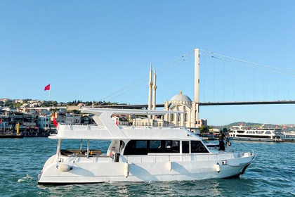Location Yacht à moteur custom 2010 Istanbul