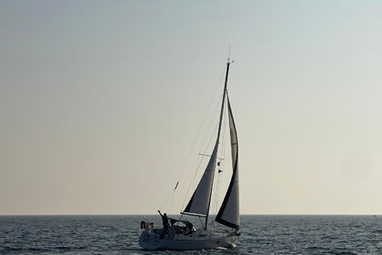 Hire Sailboat Jeanneau Sun Odyssey 29.2 La Forêt-Fouesnant