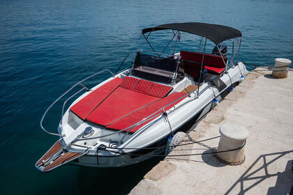 Charter Motorboat Beneteau Flyer 7.7 Šibenik
