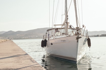 Hire Sailboat BENETEAU 411 Volos