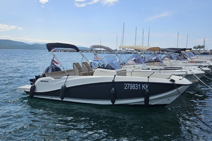 Noleggio Barca a motore Quicksilver Activ 605 Open Veglia