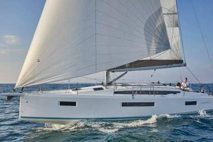 Location Voilier Jeanneau SUN ODYSSEY 410 Arzon