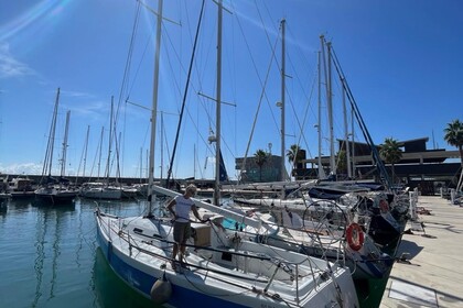 Rental Sailboat Bh europe s.l. Bh 36 Badalona