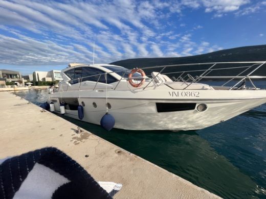 Tivat Motorboat ITALY CRANCHI 44 M alt tag text