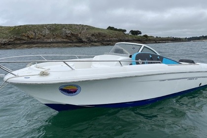 Location Bateau à moteur Beneteau Ombrine 630 Saint-Malo