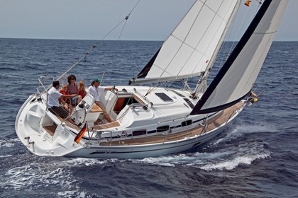 Location Voilier BAVARIA 33' Cruiser Trogir
