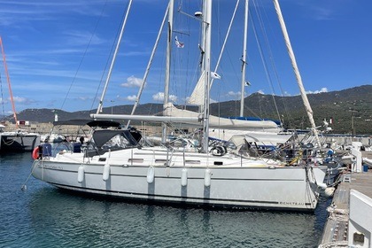Charter Sailboat Beneteau Cyclade 39.3 Marseille