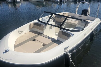 Hire Motorboat Bayliner ELEMENT E6 Beaulieu-sur-Mer