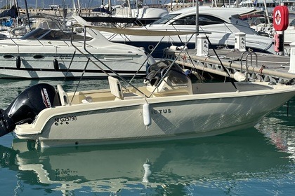 Charter Motorboat Invictus 200 Fx Antibes