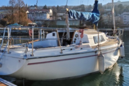 Charter Sailboat Jeanneau Folie Douce Évian-les-Bains
