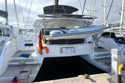 Hire Catamaran Lagoon-Bénéteau Lagoon 46 - 4 + 2 cab. Ca'n Pastilla