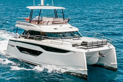 Location Catamaran Prestige M48 Port Adriano
