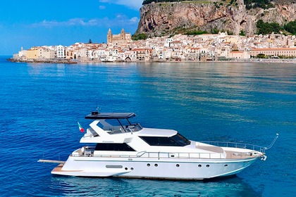 Hire Motor yacht Canados 58 Cefalù