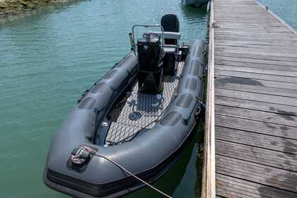 Rental Motorboat Valiant V 520 T La Rochelle