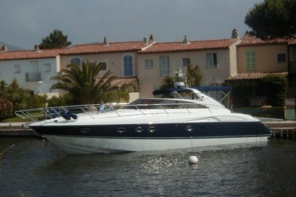 Charter Motorboat PRINCESS V50 Grimaud