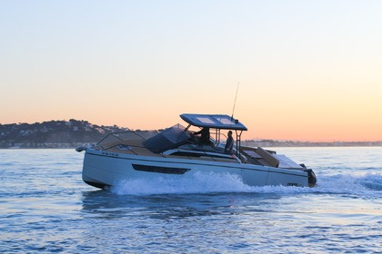 Location Bateau à moteur Nuva Yachts M11 Cabin Sitges