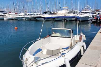 Hire Motorboat Quicksilver Quicksilver 630 Commander Hyères