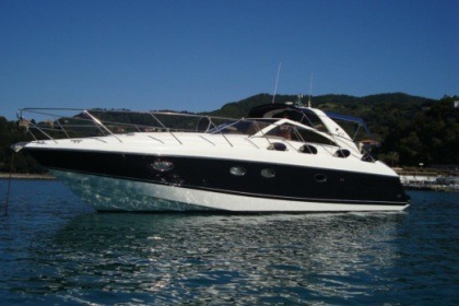 Charter Motorboat Princess V40 La Spezia