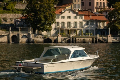 Charter Motorboat Bertram Fischerman 25 Como