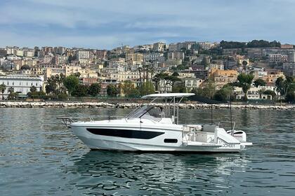 Hire Motorboat Beneteau Flyer 9 Naples