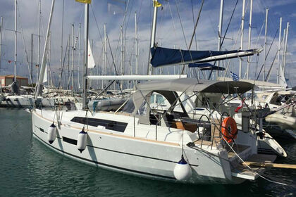 Hire Sailboat DUFOUR 382 Grand Large Lefkada