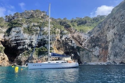 Hire Sailboat Bavaria 42 Ibiza