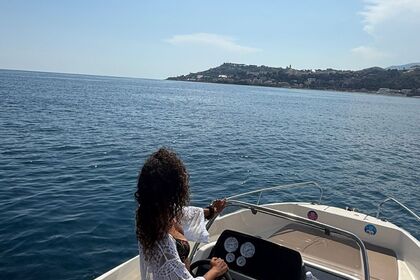 Verhuur Motorboot Barca a motore Prua al Vento Quick silver 40cv Riva Ligure