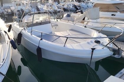 Hyra båt Motorbåt Selva Marine 660 Ajaccio
