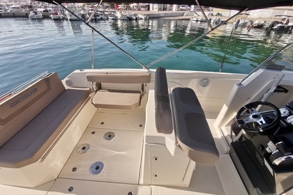 Verhuur Motorboot Quicksilver Activ 805 Open Poreč