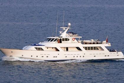 Location Yacht CRN Custom yacht Monaco-Ville