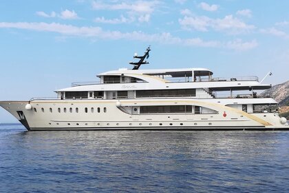 Miete Motoryacht Custome Crewed Trajektna Luka Split