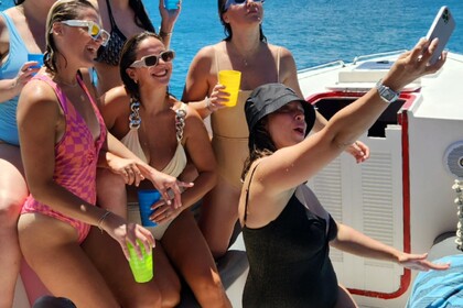 Charter Motorboat Formula III Open 32 Simpson Bay