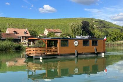 Location Péniche Ibaia boat House Boat Solaire Ay