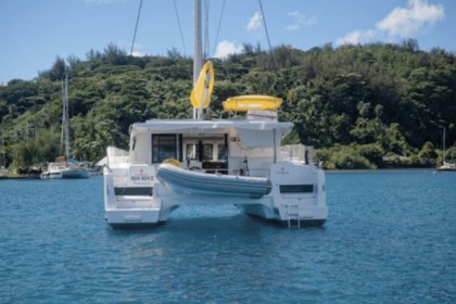 Location Catamaran FOUNTAINE PAJOT 40 Îles Sous-le-Vent