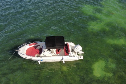 Hire Motorboat Pacific Craft 670 OPEN Le Gosier