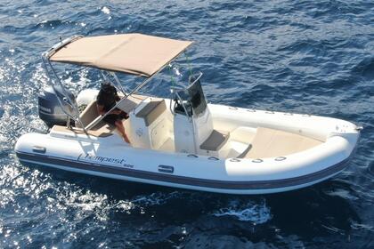 Miete RIB Capelli Tempsest Cavalaire-sur-Mer