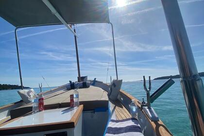 Location Bateau à moteur C.N.Sandre 2000 Barquette Provencal Juan les Pins