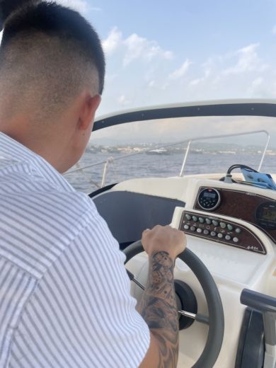 Zakynthos Motorboat Nireus Ω53 alt tag text