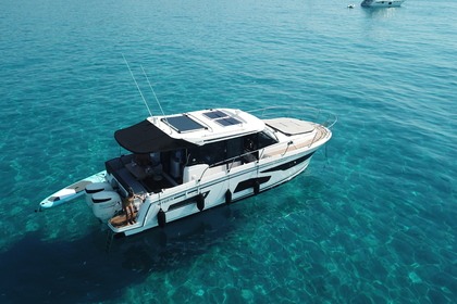 Miete Motorboot Jeanneau MERRY FISCHER 1095 Saint-Tropez