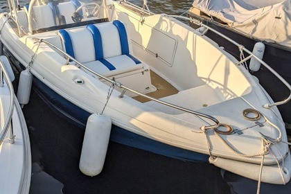 Charter Motorboat Quicksilver 500 Commander Saint-Raphaël