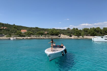 Rental Motorboat Frauscher 1017 GT Kaštel Gomilica