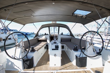Charter Sailboat Jeanneau Sun Odyssey 440 Skiathos