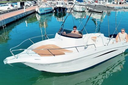 Hire Motorboat ASTILUX 650 OPEN Cambrils