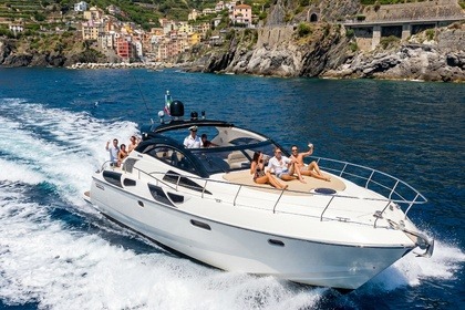Verhuur Motorboot Rizzardi Incredibile 45 HT Sorrento
