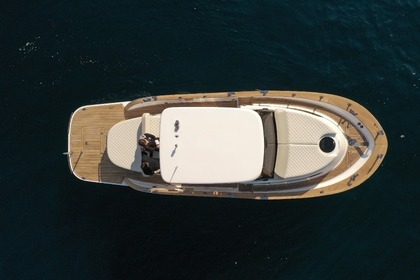 Rental Motorboat Esposito G30 T-Top Capri