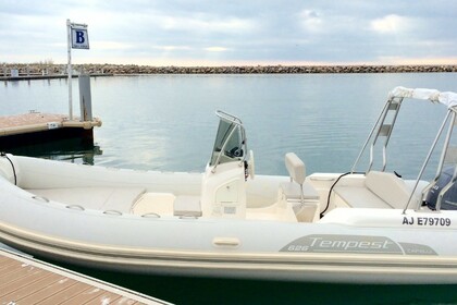 Location Semi-rigide CAPELLI TEMPEST 626 Le Grau-du-Roi