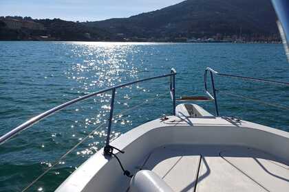 Noleggio Barca a motore Capelli CAP 23 La Spezia