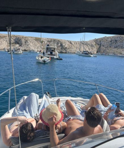 Marseille Motorboat Jeanneau Cap Camarat 9.0 Wa alt tag text